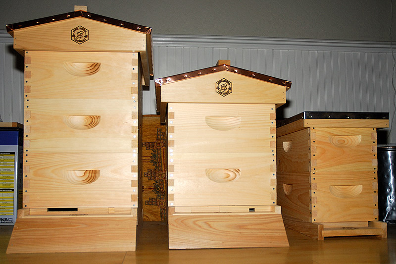 "SCREENED INNER COVER"  for Langstroth bee hive Pine  5 frame NUC 
